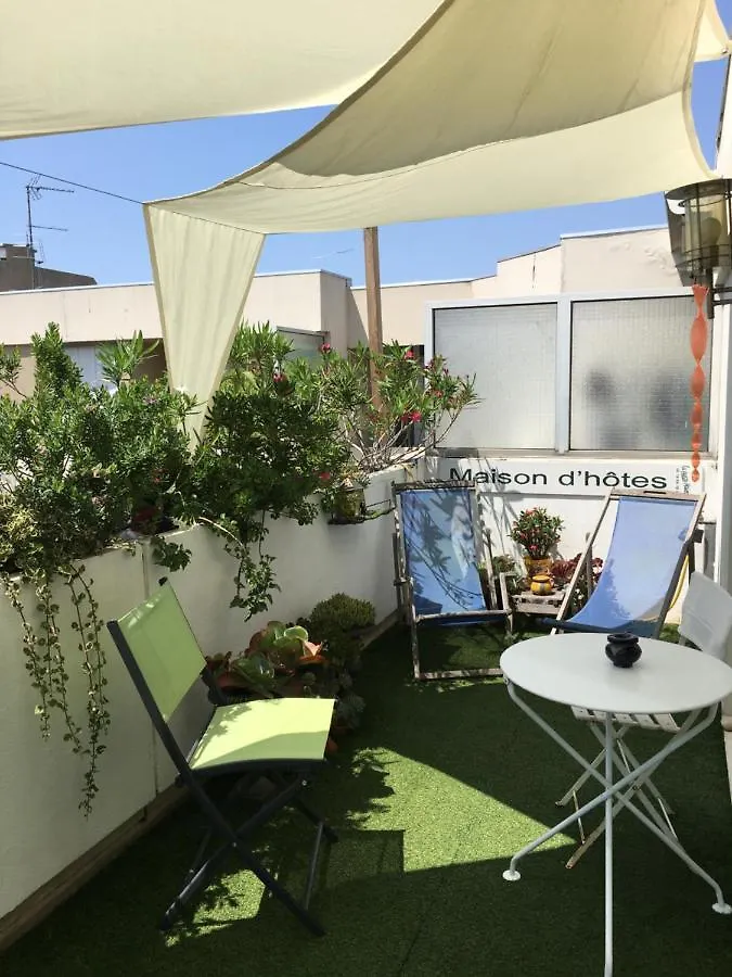 La Petite Maison Марсель 2*,