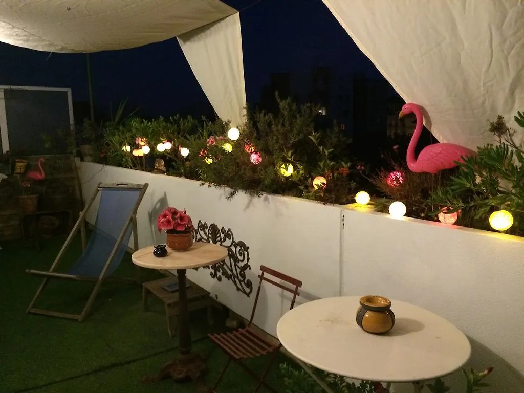 La Petite Maison Marseille Bed & Breakfast